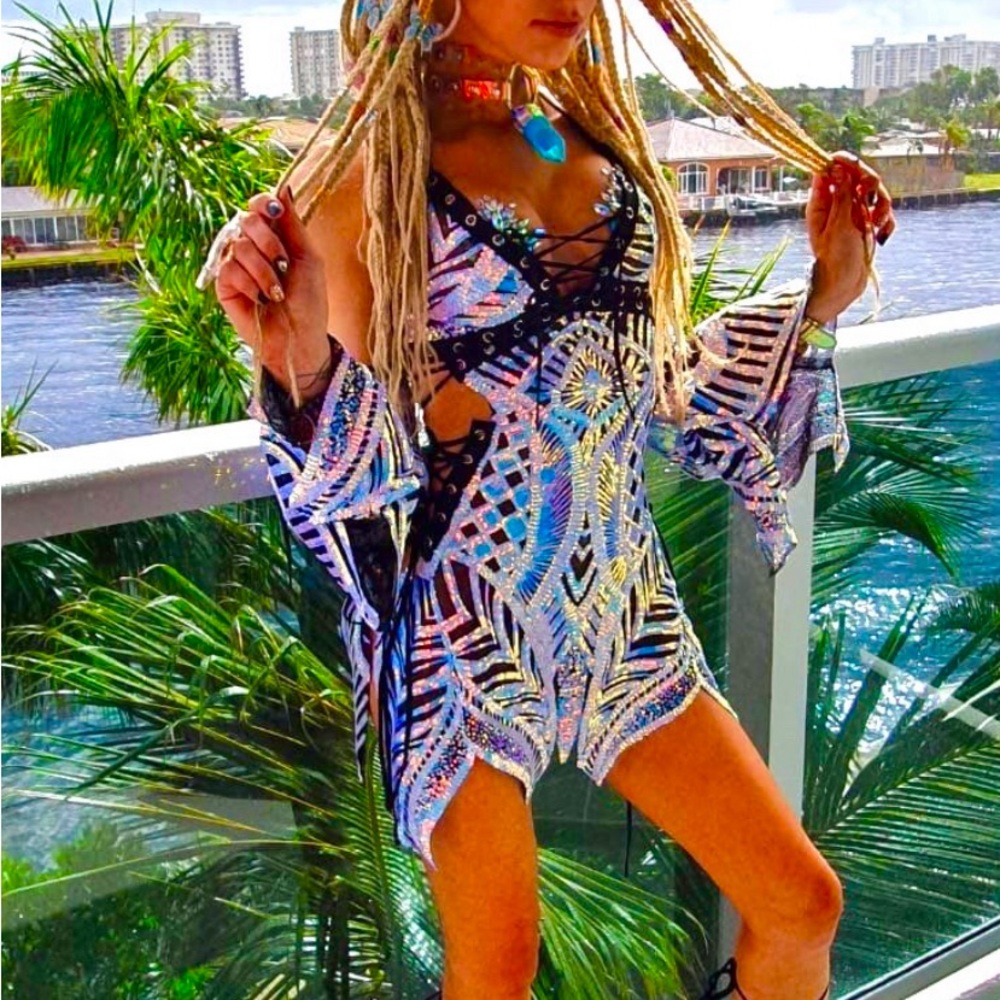 Iridescent Blue-Purple Lace-Up Long Sleeve Dress - Picture 5 of 8
